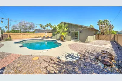 8537 E Clarendon Avenue, Scottsdale, AZ 85251 - Photo 30
