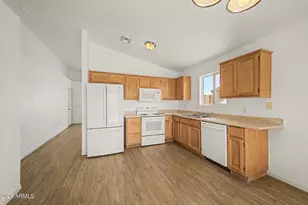 8719 W Magnum Dr, Arizona City, AZ 85123 - Photo 12
