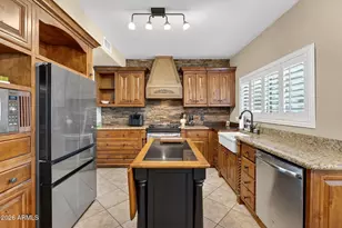 918 N Bradley Dr, Chandler, AZ 85226 - Photo 4
