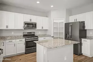 17443 W Georgia Dr, Surprise, AZ 85388 - Photo 8