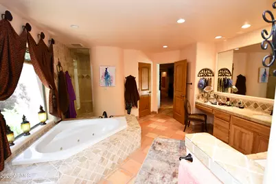 4701 W Misty Willow Lane, Glendale, AZ 85310 - Photo 20