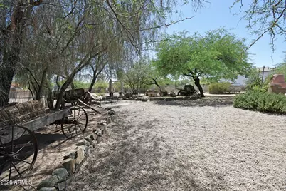 4701 W Misty Willow Lane, Glendale, AZ 85310 - Photo 32