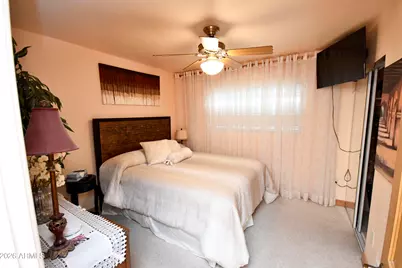 4701 W Misty Willow Lane, Glendale, AZ 85310 - Photo 12