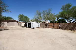 4701 W Misty Willow Ln, Glendale, AZ 85310 - Photo 38