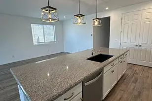 13302 W Eagle Feather Rd, Peoria, AZ 85383 - Photo 6