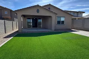 13302 W Eagle Feather Rd, Peoria, AZ 85383 - Photo 2
