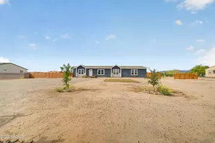 29938 W Latham St, Buckeye, AZ 85396 - Photo 6