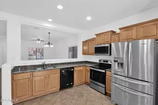 42825 W Kristal Ln, Maricopa, AZ 85138 - Photo 10