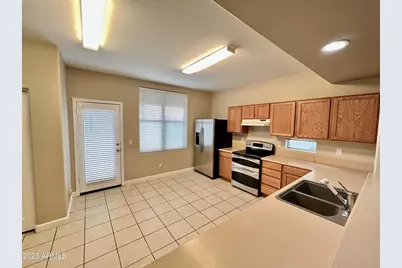 5911 S 35th Place, Phoenix, AZ 85040 - Photo 4