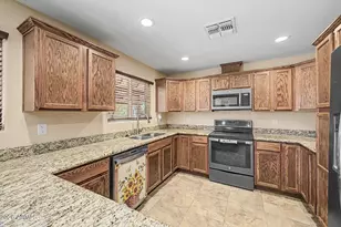 13425 S 188th Ave, Buckeye, AZ 85326 - Photo 8
