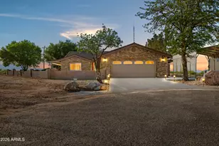 229 N Cholla Dr, Pearce, AZ 85625 - Photo 1