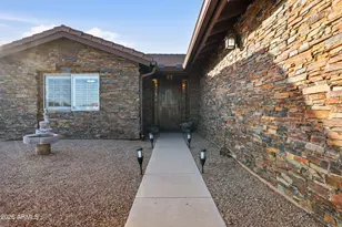 229 N Cholla Dr, Pearce, AZ 85625 - Photo 12