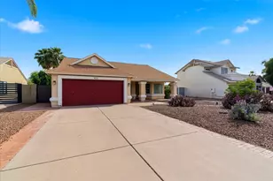 4221 E Everett Dr, Phoenix, AZ 85032 - Photo 2