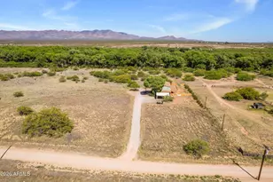 8961 S Yell Ln, Hereford, AZ 85615 - Photo 40