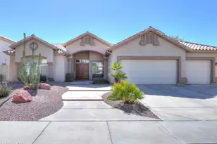 3861 E Amberwood Dr, Phoenix, AZ 85048 - Photo 1
