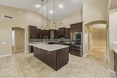 3861 E Amberwood Drive, Phoenix, AZ 85048 - Photo 4