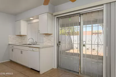 10654 W Coggins Drive, Sun City, AZ 85351 - Photo 10