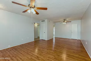 10654 W Coggins Dr, Sun City, AZ 85351 - Photo 4