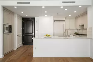 7181 E Camelback Rd, Scottsdale, AZ 85251 - Photo 6