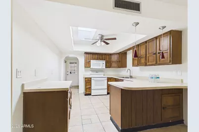 2426 N Shade Tree Circle, Tucson, AZ 85715 - Photo 2