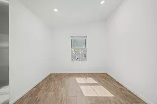 17447 N Marina Ave, Maricopa, AZ 85139 - Photo 14