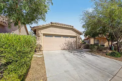 17447 N Marina Avenue, Maricopa, AZ 85139 - Photo 4