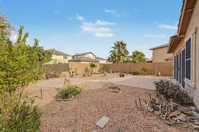 17447 N Marina Avenue, Maricopa, AZ 85139 - Photo 30