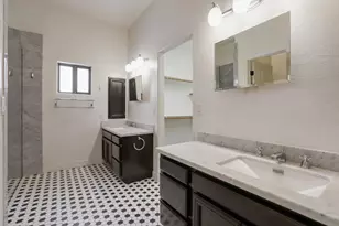 5724 N 4th Pl, Phoenix, AZ 85012 - Photo 10