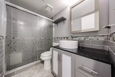 3135 N 38th Street #Unit 5, Phoenix, AZ 85018 - Photo 18