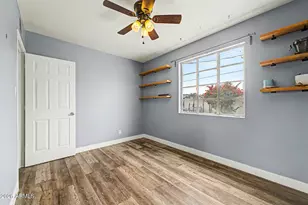 2037 W State Ave, Phoenix, AZ 85021 - Photo 12