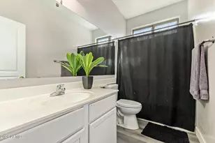 14250 W Wethersfield Rd, Surprise, AZ 85379 - Photo 24