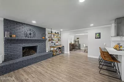 3925 W Krall Street, Phoenix, AZ 85019 - Photo 10