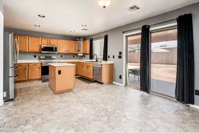 9735 W Kirby Avenue, Tolleson, AZ 85353 - Photo 14
