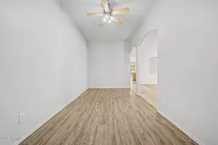 13570 W Caribbean Ln, Surprise, AZ 85379 - Photo 16