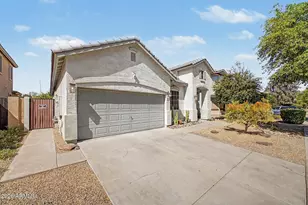 13570 W Caribbean Ln, Surprise, AZ 85379 - Photo 10
