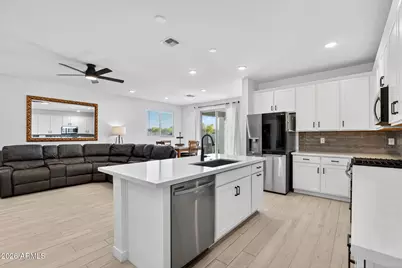 26958 N 170th Lane, Surprise, AZ 85387 - Photo 12