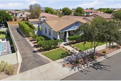 20857 W Court Street, Buckeye, AZ 85396 - Photo 2