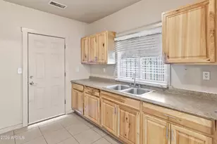 1237 E Pierce St, Phoenix, AZ 85006 - Photo 10