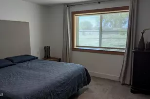 632 S Pandora Dr, Gilbert, AZ 85296 - Photo 8
