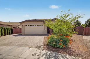 42009 N Wollemi St, San Tan Valley, AZ 85140 - Photo 2