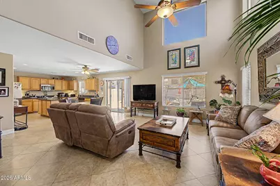 363 E Maddison Street, San Tan Valley, AZ 85140 - Photo 8