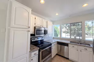 1114 S Tiago Dr, Gilbert, AZ 85233 - Photo 2