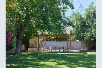 3819 N 37th Street, Phoenix, AZ 85018 - Photo 10
