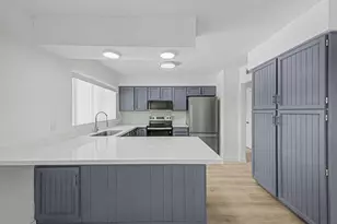 935 W Santa Cruz Dr, Tempe, AZ 85282 - Photo 10