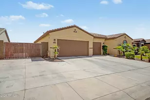9951 W Villa Hermosa, Peoria, AZ 85383 - Photo 2