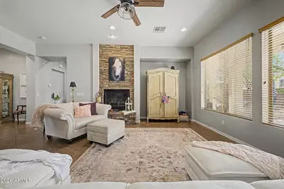 1741 W Bramble Berry Lane, Phoenix, AZ 85085 - Photo 8