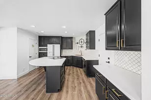 127 E Pershing Ave, Phoenix, AZ 85022 - Photo 16