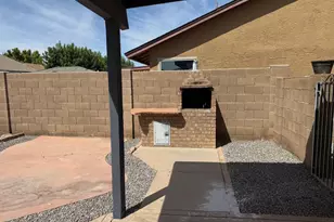 8565 W Tuckey Ln, Glendale, AZ 85305 - Photo 12