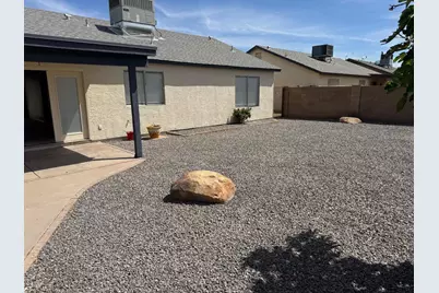 8565 W Tuckey Lane, Glendale, AZ 85305 - Photo 14