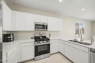 5609 S 23rd Dr, Phoenix, AZ 85041 - Photo 16
